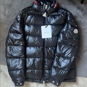 Moncler Men's bourne Black  Puffer Jacket size 1
